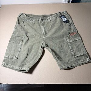 true religion BNWT size 40 big t cargo shorts 107926 green 11 inch inseam